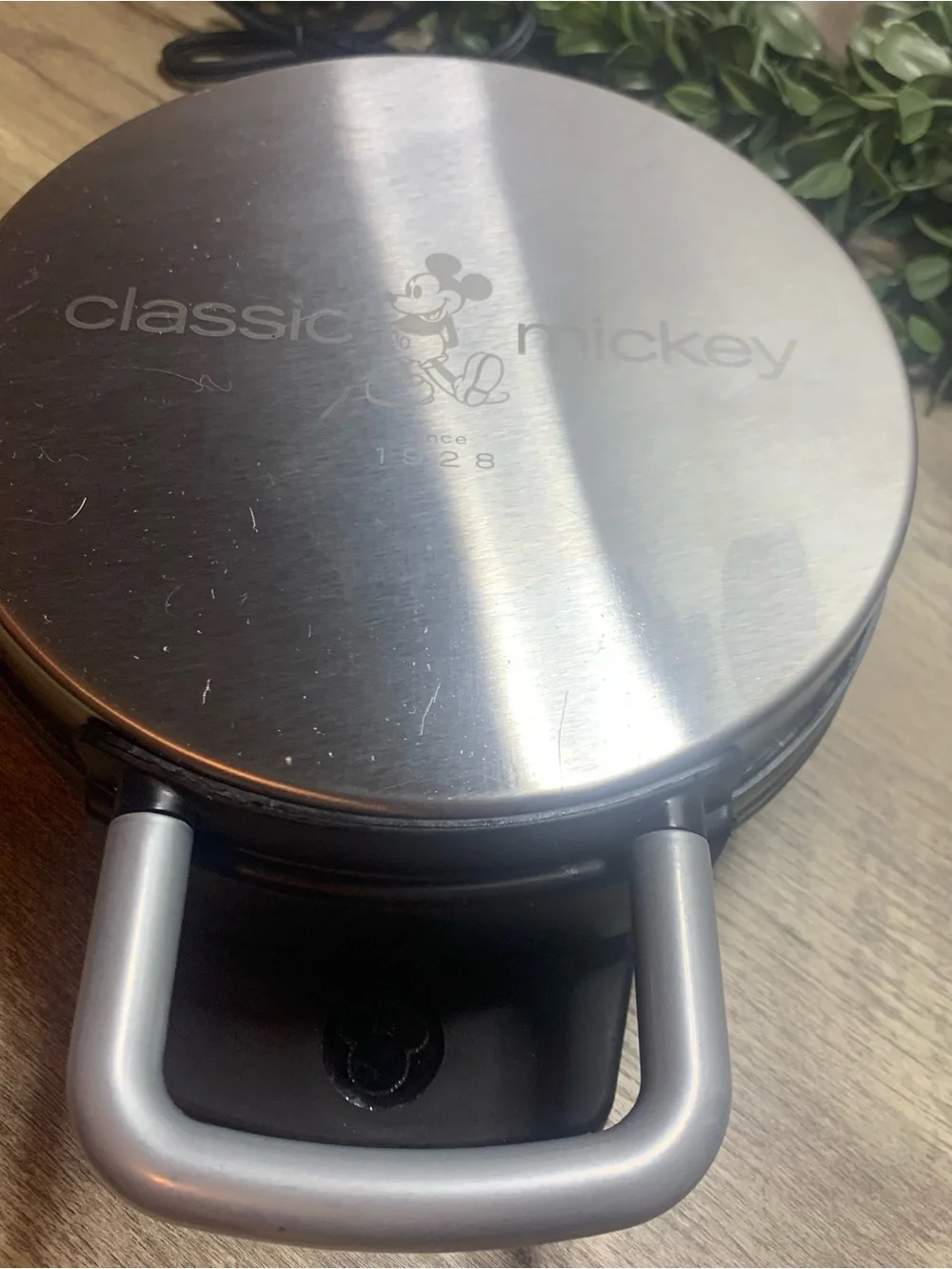 Mickey Mouse Waffle Maker - Black